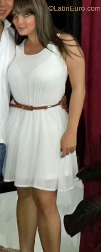 Date this happy Colombia girl Diana carolina from Cali CO15149