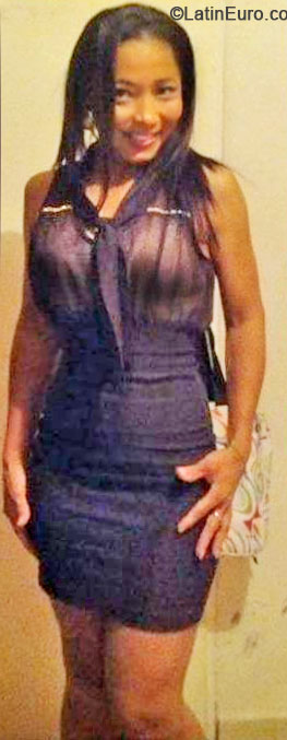 Date this pretty Colombia girl SILVANA from Barranquilla CO15157