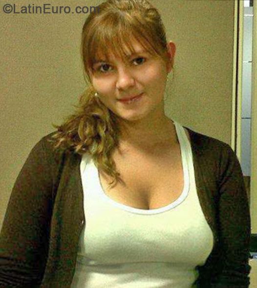 Date this tall Colombia girl Jenny from Bogota CO15245