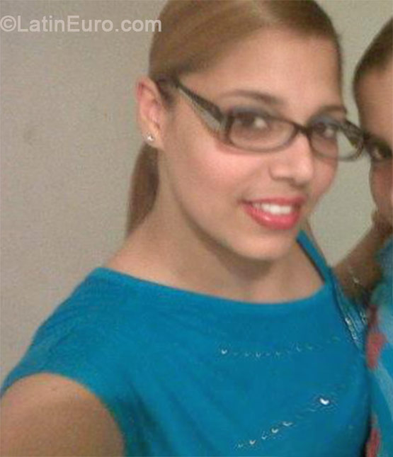 Date this exotic Dominican Republic girl Rouse from Santo Domingo DO19092