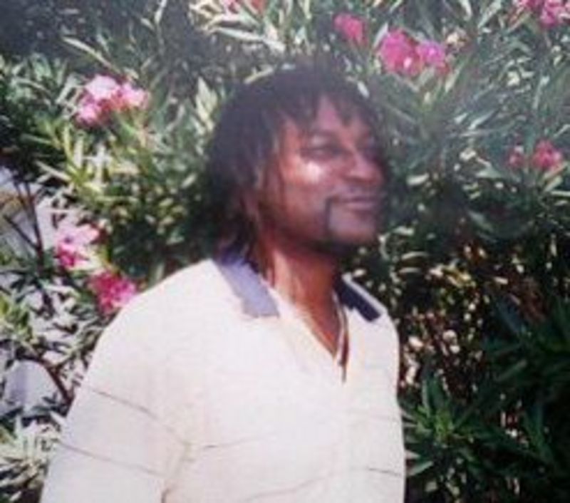 Date this young United States man Alphonso from Gainesville US15020