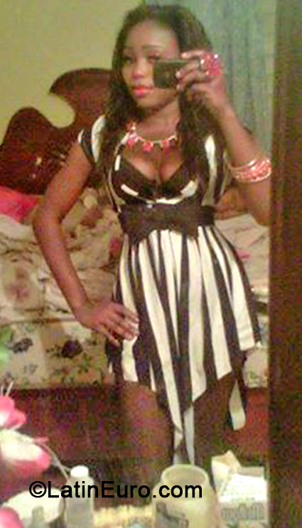 Date this fun Jamaica girl Kadie-ann from Kingston JM1695