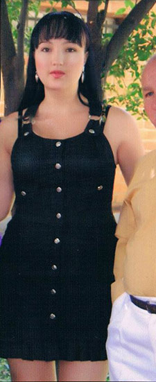 Date this voluptuous Colombia girl Claudia from Medellin CO15290