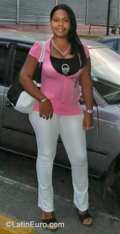 Date this georgeous Dominican Republic girl Tania from Santo Domingo DO19213