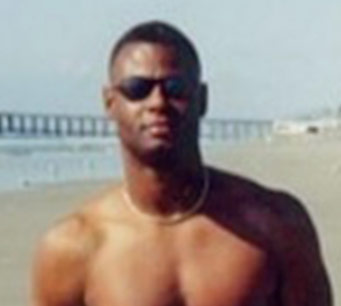 Date this pretty United States man CARL from Los Angeles US15156