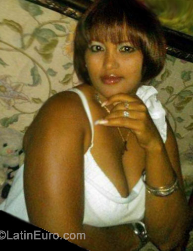 Date this georgeous Dominican Republic girl Digna from Mao Valverde DO19277