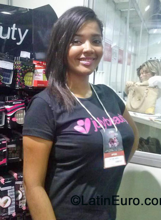 Date this lovely Brazil girl Rayanea from Jaboatao Dos Guara BR8831