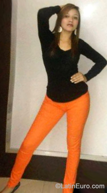 Date this tall Venezuela girl Anthonella from Caracas VE263