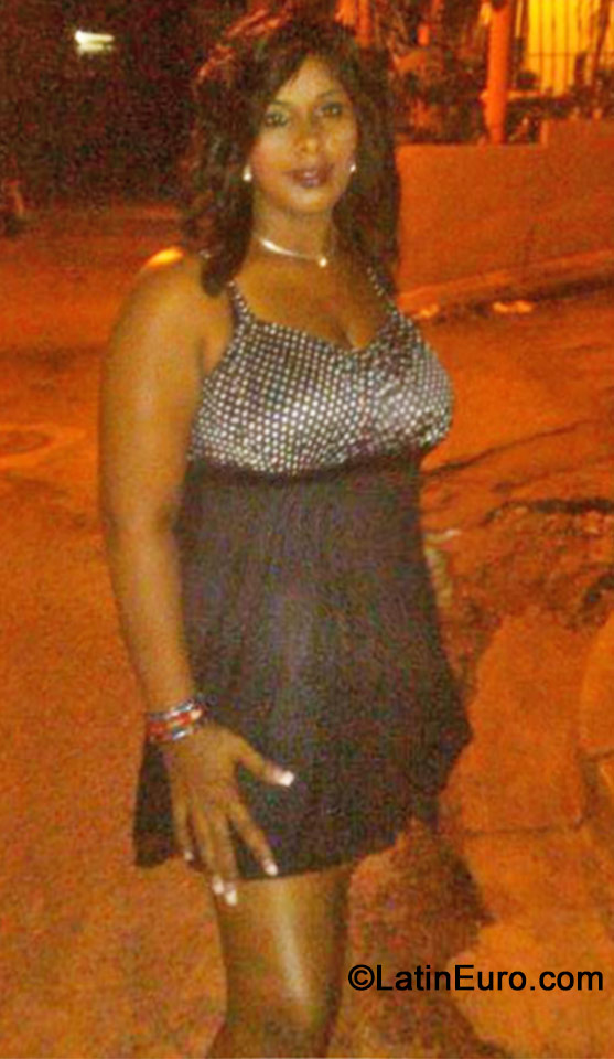 Date this passionate Dominican Republic girl Anny from Santiago DO19312