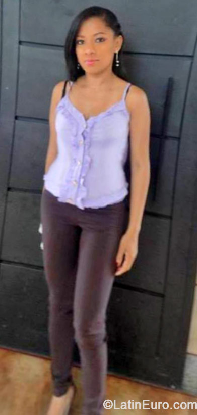 Date this stunning Colombia girl Danna from Bogota CO15422