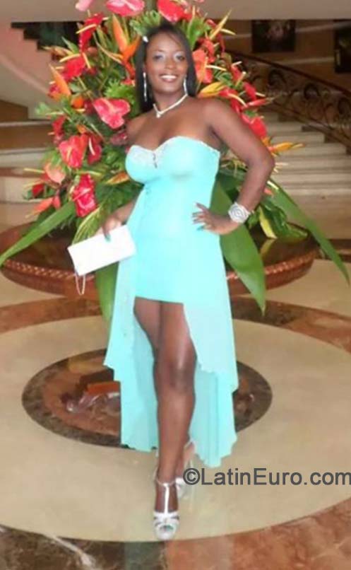 Date this passionate Colombia girl CLAIRE from Cali CO18603