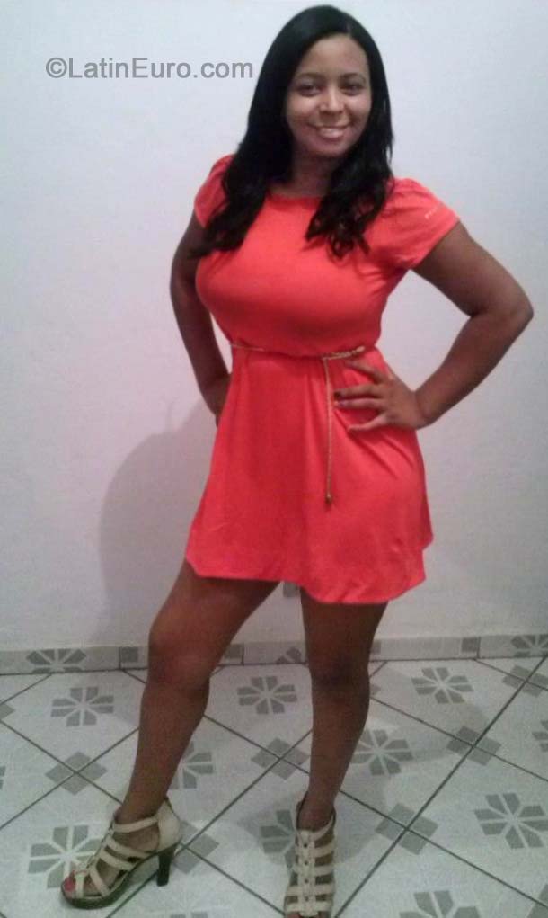 Date this lovely Brazil girl Maria Da Gloria from Rio De Janeiro BR8905