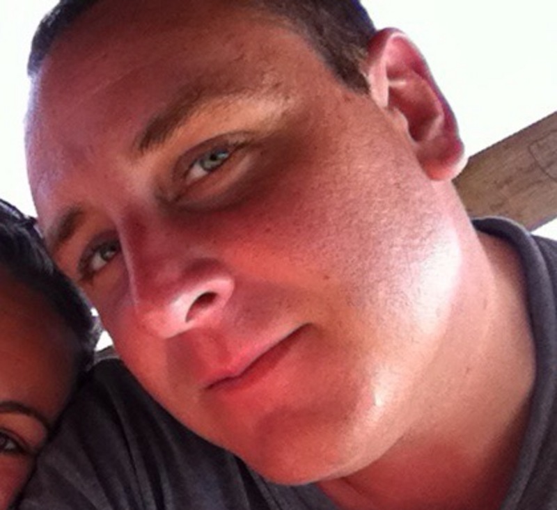 Date this foxy United States man Eric from Orlando US15289