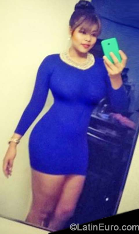 Date this foxy Honduras girl Nayeli rivera from San Pedro Sula HN1174