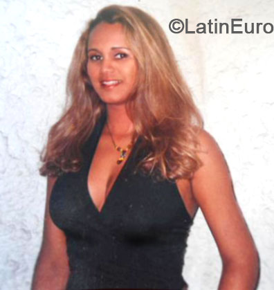 Date this tall Brazil girl Pollyanna from SALVADOR BR8955