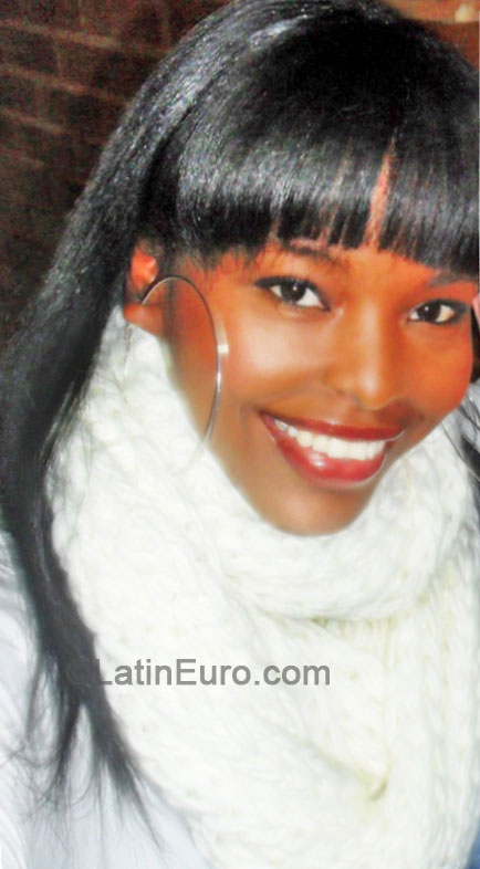 Date this gorgeous Colombia girl Liliana from Medellin CO15930