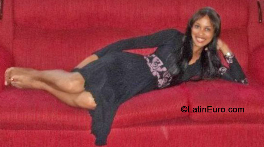 Date this pretty Brazil girl Fernanda from Rio de Janeiro BR8965