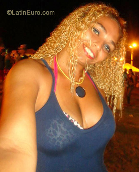 Date this fun Brazil girl Sabrina from Parnaiba BR8986