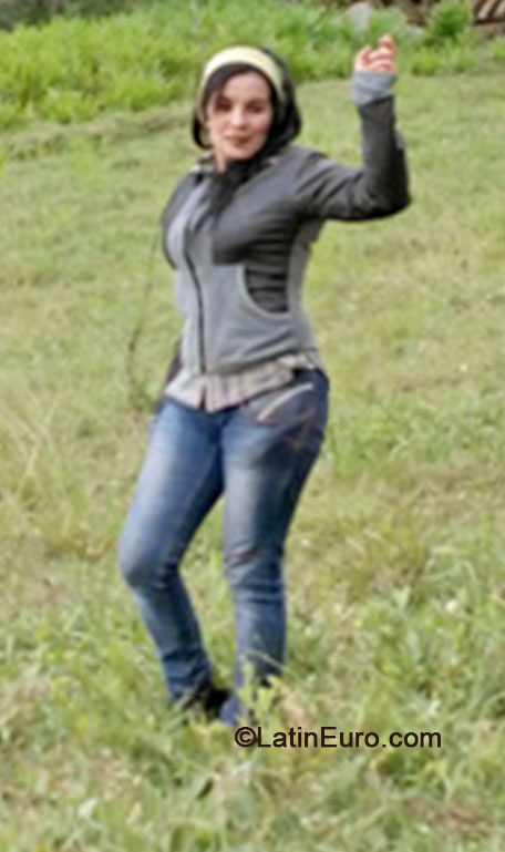 Date this cute Colombia girl Francy from Bogota CO16131