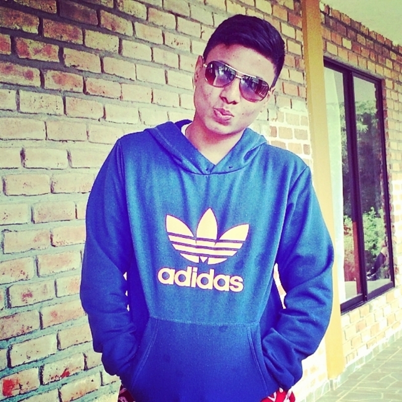 Date this tall Colombia man Kevin from Cali CO16135