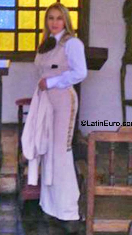 Date this hot Colombia girl Saidyan from Cali CO16171