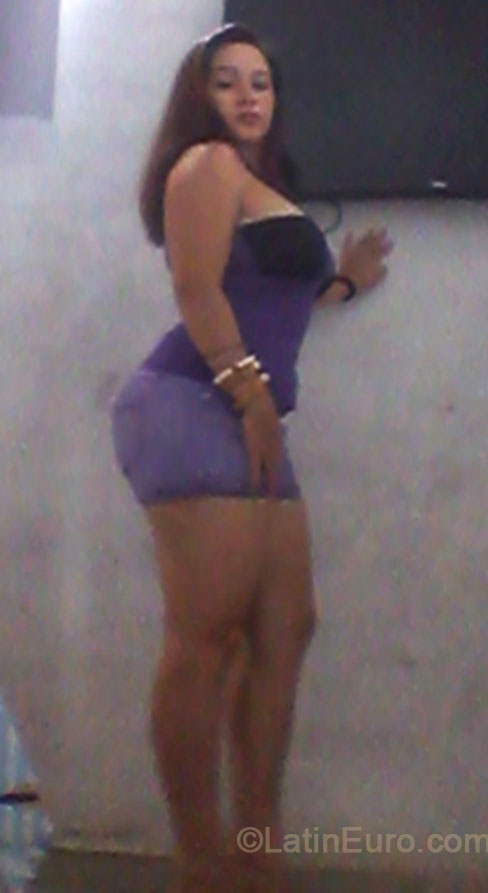 Date this funny Brazil girl Patricia from Sao Luis BR9774