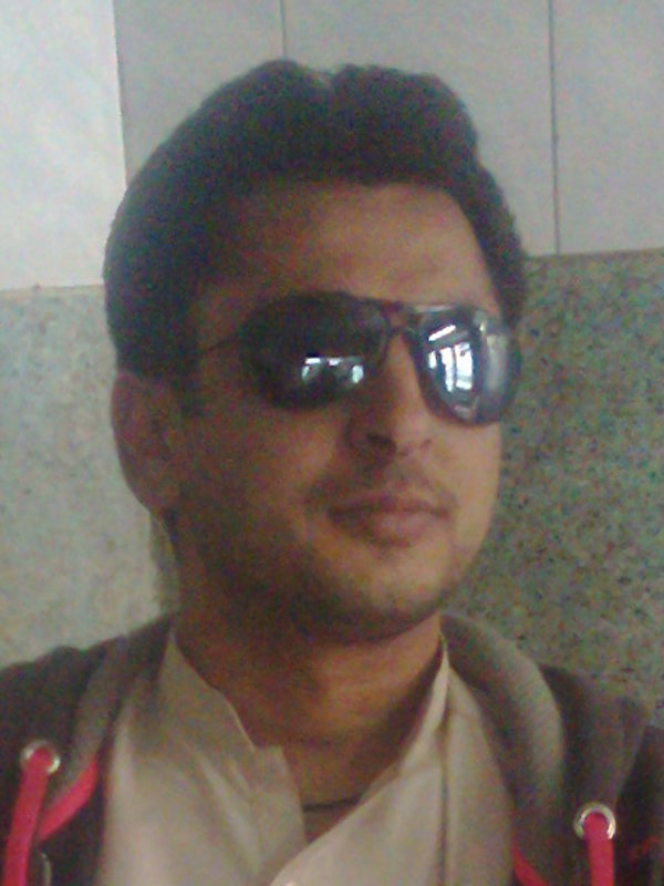 Date this attractive Pakistan man Sheikh from Pakistan PK68