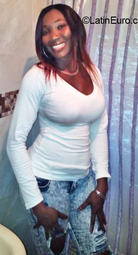 Date this funny Jamaica girl Kadian from Kingston JM1871