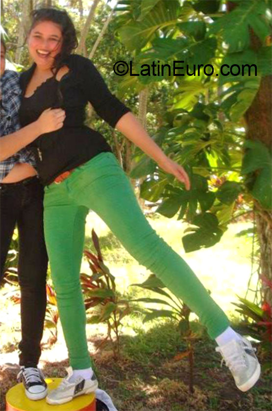 Date this tall United States girl Susy from Dallas US15608