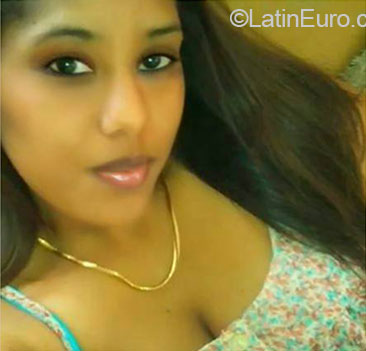Date this delightful Dominican Republic girl Yokasti from Santo Domingo DO20423