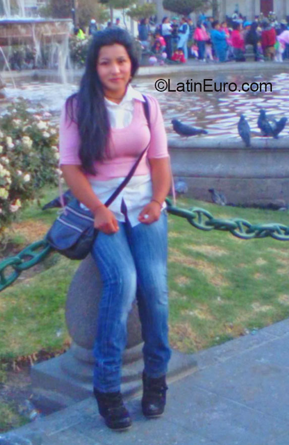 Date this delightful Peru girl Avryl from Cusco PE1029