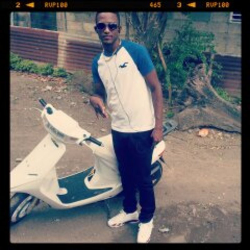 Date this gorgeous United States man Emilio from New York US15652