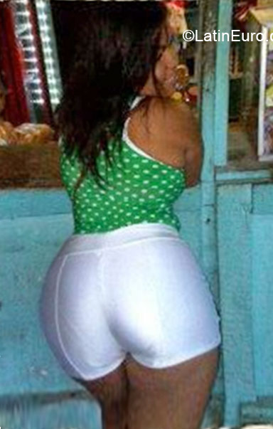 Date this charming Dominican Republic girl Yeiny from San Cristobal DO20648
