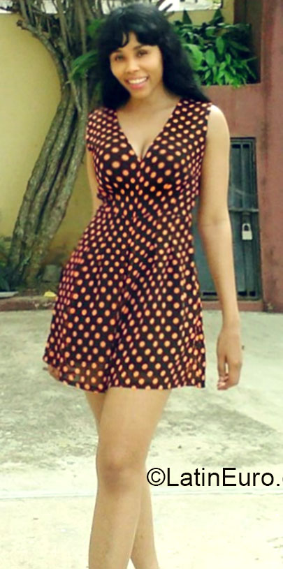 Date this georgeous Dominican Republic girl Kyra from Santo Domingo DO21312