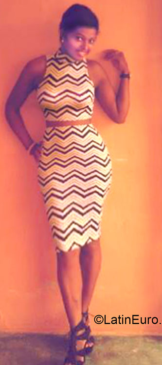 Date this lovely Dominican Republic girl Maria from Santo Domingo DO20711