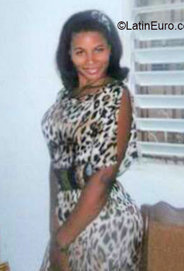 Date this beautiful Dominican Republic girl Percia from Santo Domingo DO20777