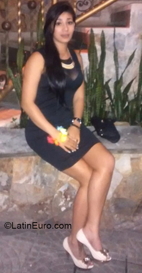 Date this charming Colombia girl Ana maria from Medellin CO17333