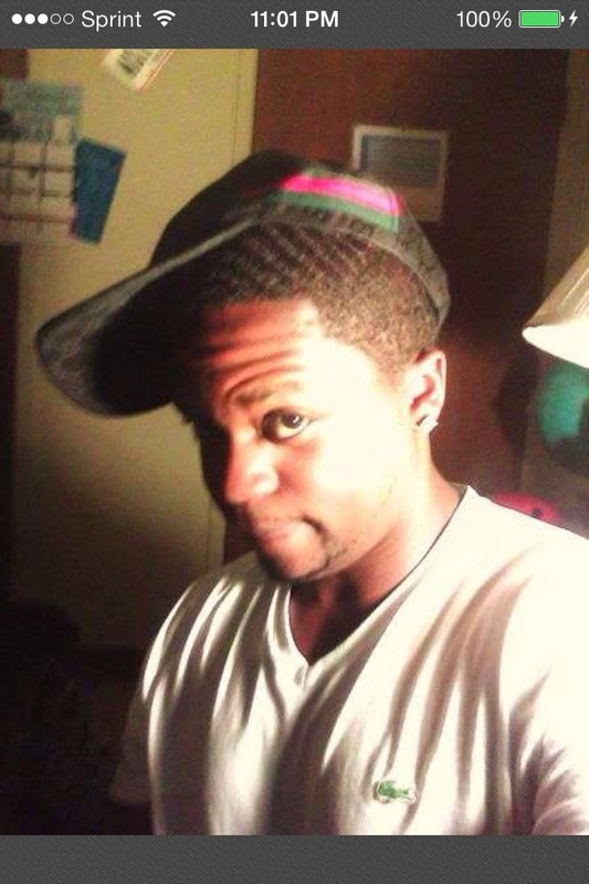 Date this tall United States man Italdesign02 from Nyc US15731