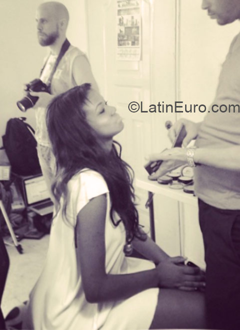 Date this stunning Dominican Republic girl Manuela from Santo Domingo DO20921