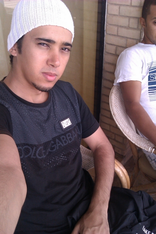 Date this tall Morocco man Bmw318 from Rabat MA17