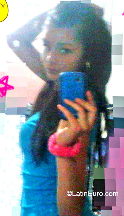 Date this lovely Colombia girl Inyei from Pasto CO16804