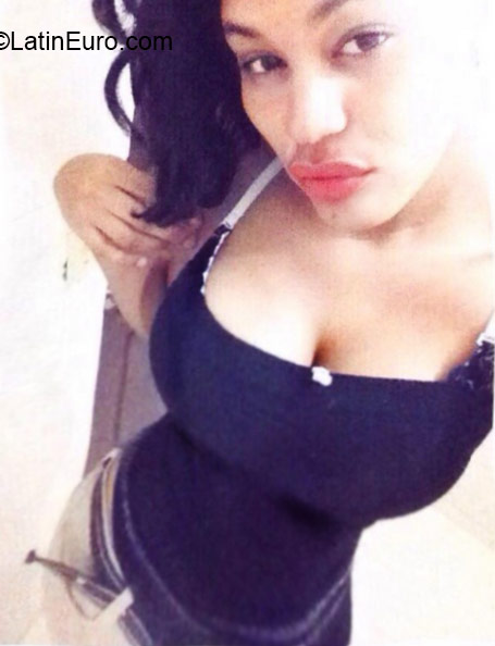 Date this delightful Dominican Republic girl Maney rubi from Santiago DO21086