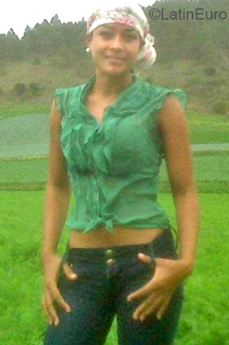Date this fun Dominican Republic girl Luz from Santiago DO21134