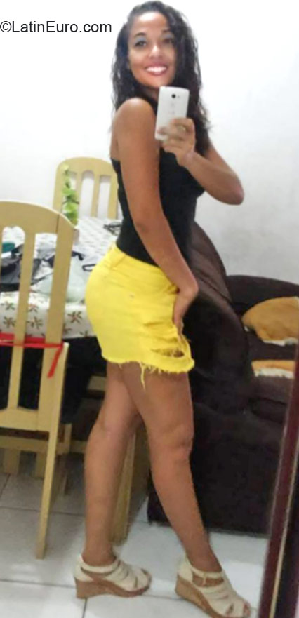 Date this cute Brazil girl Vane from Recife BR9191