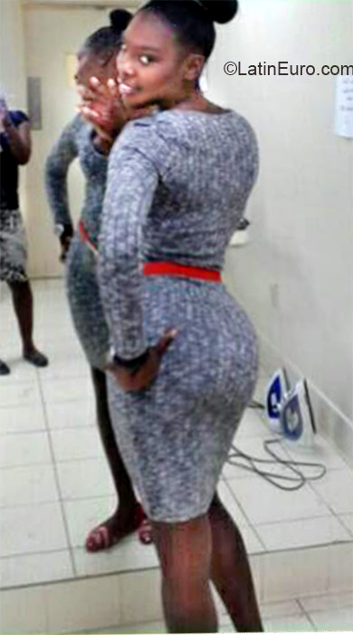 Date this lovely Jamaica girl Sanchi from Falmouth JM1936