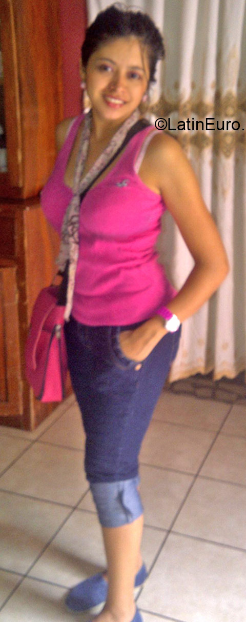 Date this exotic Honduras girl Mary from Villanueva HN1439