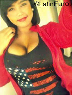 Date this funny Venezuela girl Emily from Caracas VE405