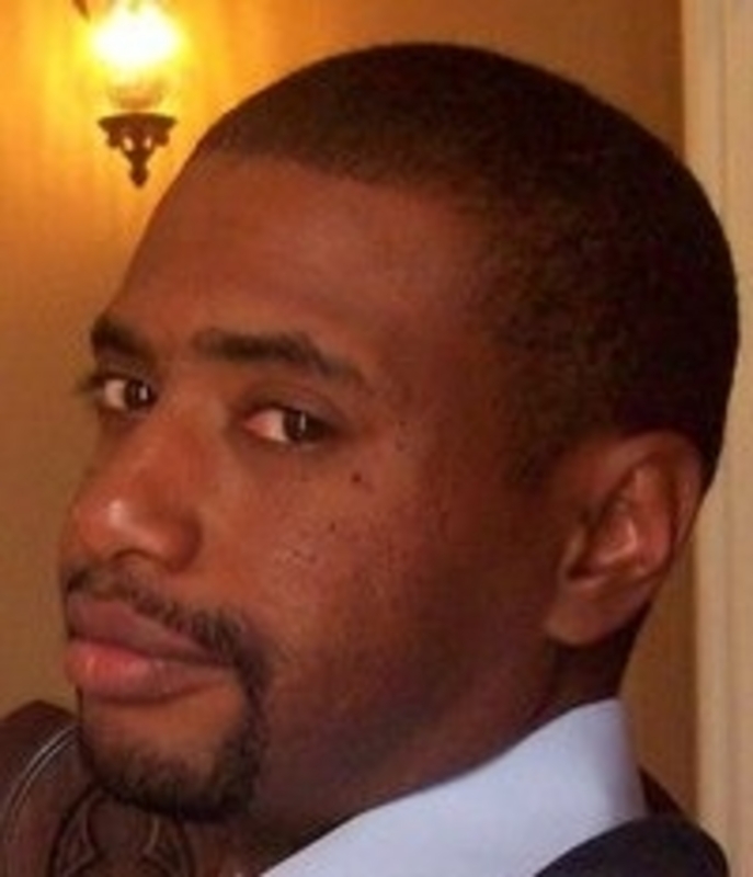 Date this foxy United States man Xwhysquared from Clinton US15897