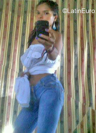 Date this pretty Panama girl  from Panama City PA560