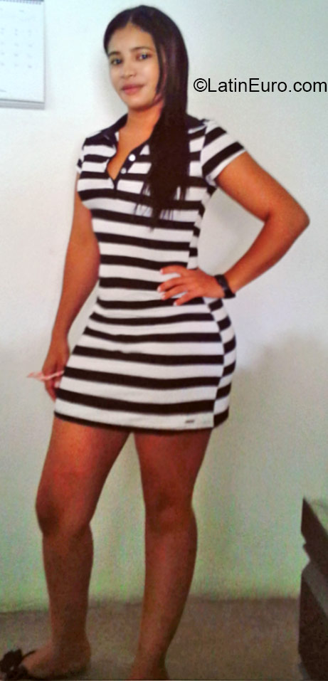 Date this georgeous Colombia girl Paola from Medellin CO16996